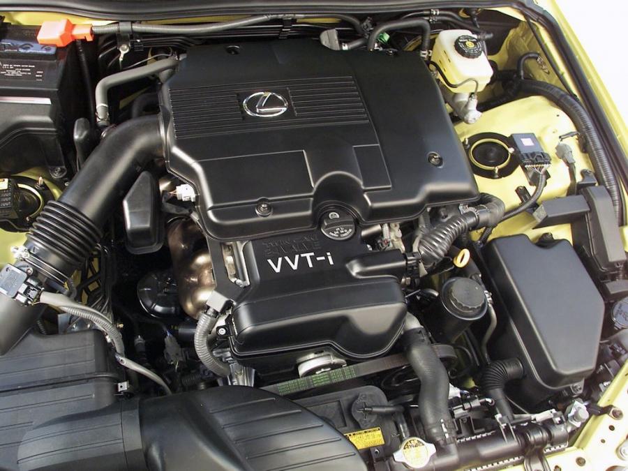  Lexus IS300 2001 года  (фото 8 из 23)